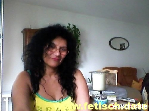 schwarze Haare, Brasilianerin, Single, Wuppertal